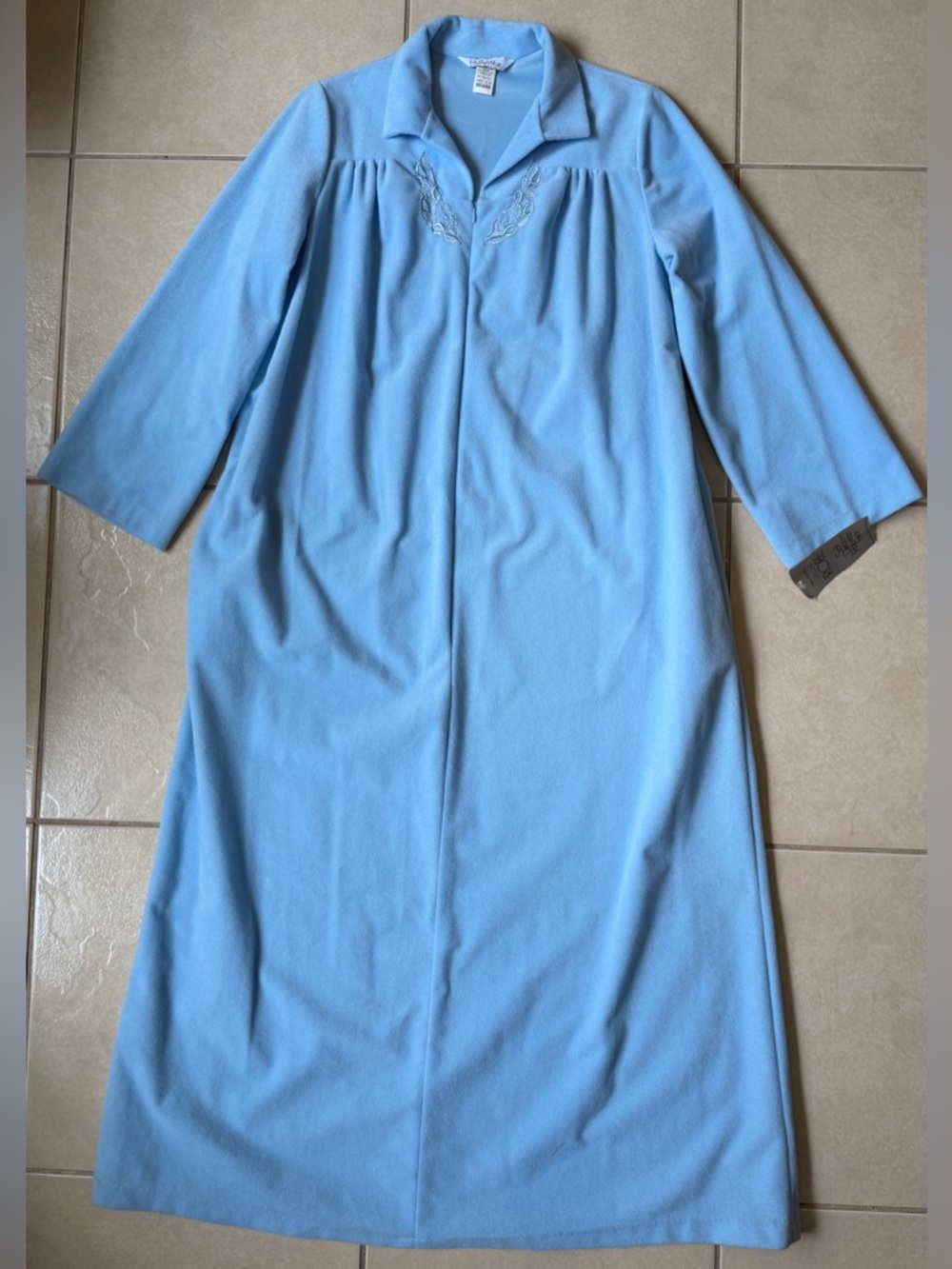 Vtg At Home Wear Women’s Sz L(16-18) Blue Soft Dacron Velour Robe Long Sleeve